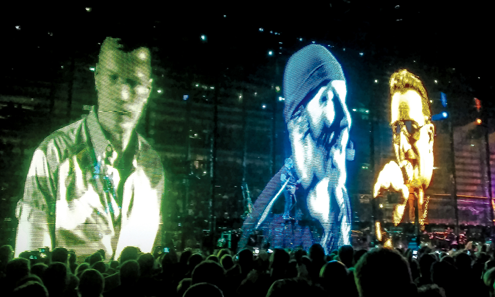 U2